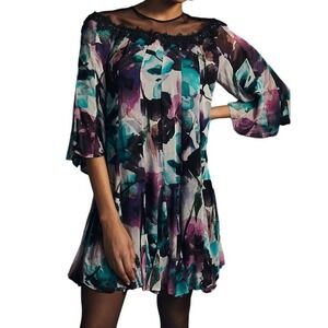 Anthropologie Flutter Sleeve Sheer Yoke Floral Lace Trim Mini Dress‎ Sz M
